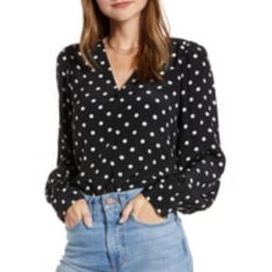 Polka dot balloon sleeve blouse